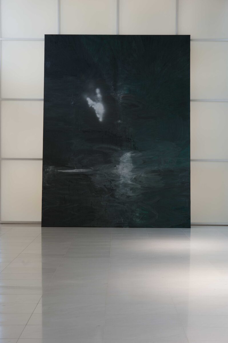 《思惟の光》　2010年　アクリル、油彩、キャンバス　560.0×420.0 cm　撮影：森眞一